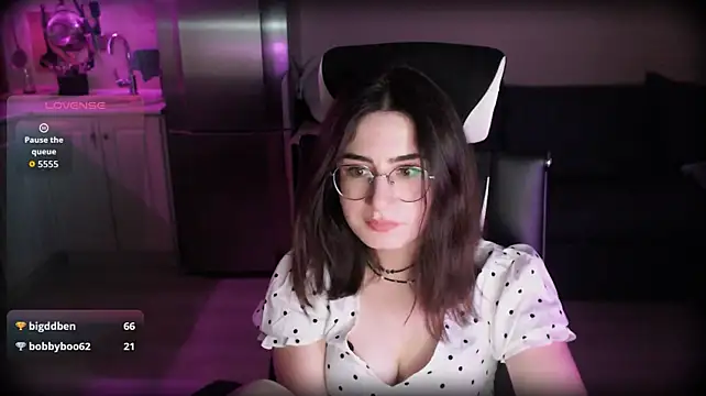 Regina_glow
