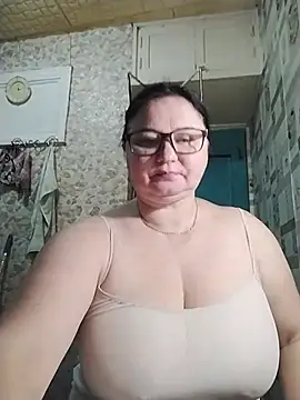 holly-77 (F mature) - squirt 🍆😻💦🪣😘💋