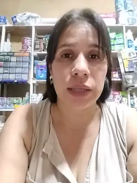 MIA-LARIOS live cam on StripChat