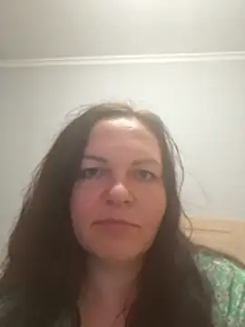 Meri_a live cam on StripChat