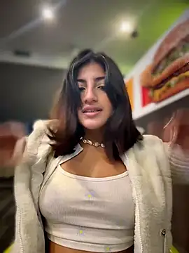 ValeSandoval live cam on StripChat