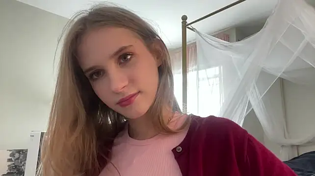 lynellmilleson (F teen) - rub my cheeks haha