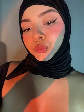 Live-Webcam-Show mit aneesa_darzi - Interaktive Lovense-Toys verfügbar