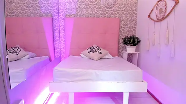 Nahomy_Collins_ live cam preview