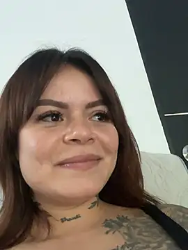 Sexy__Giirl live cam on StripChat