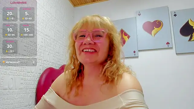 Salomeediaz_ live cam on StripChat
