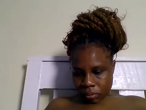ebonitah live cam on StripChat