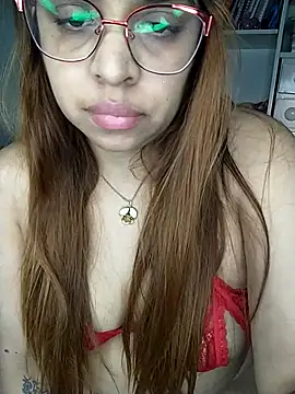 Sasha_hot86 live cam on StripChat