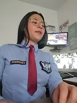 Queen_linda1 live cam on StripChat