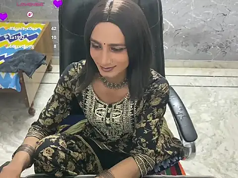 LuvLayla
