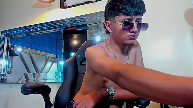 Mr_Dylan1 live cam on StripChat