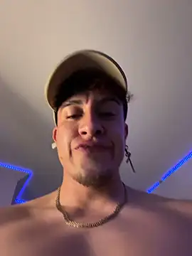 strongboy_ webcam