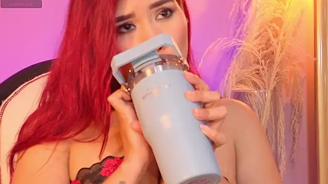 KaseyRosse live cam on StripChat