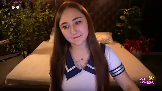 SashaDuvalle live cam on StripChat