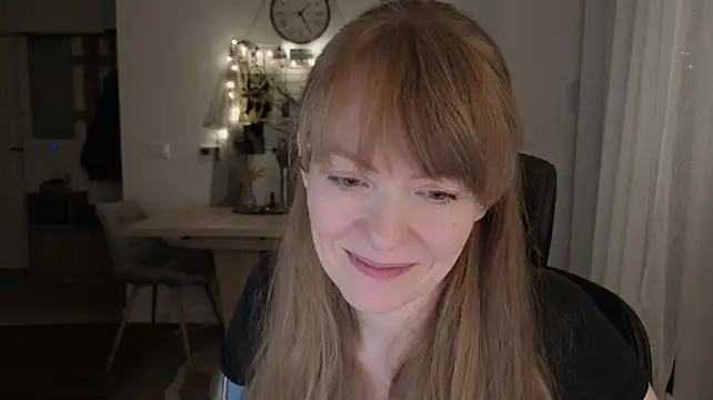 Aurora_Velvett_