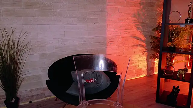Cupcake_Izzy live cam on StripChat