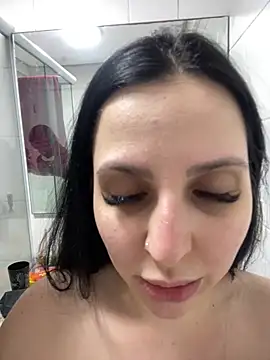 yumi-hot webcam