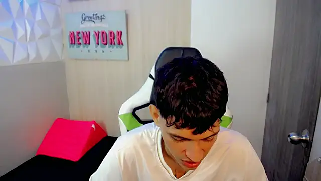 Drew_Nyb webcam