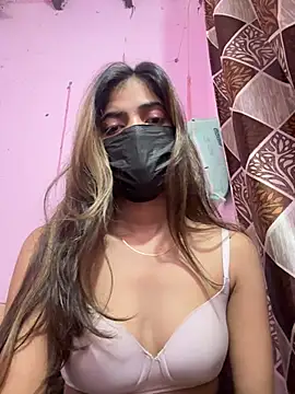 Miss_Pretty011 live cam on StripChat