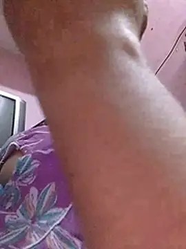 Varsha_96 live cam on StripChat