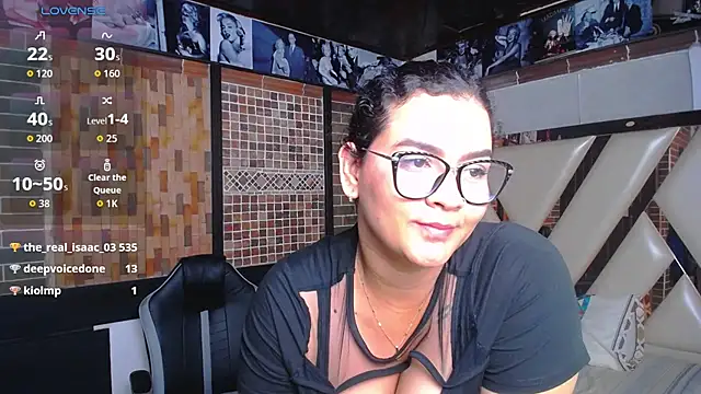 kriss_sweetboobs10