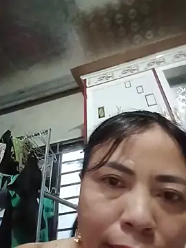 Lee_bee1