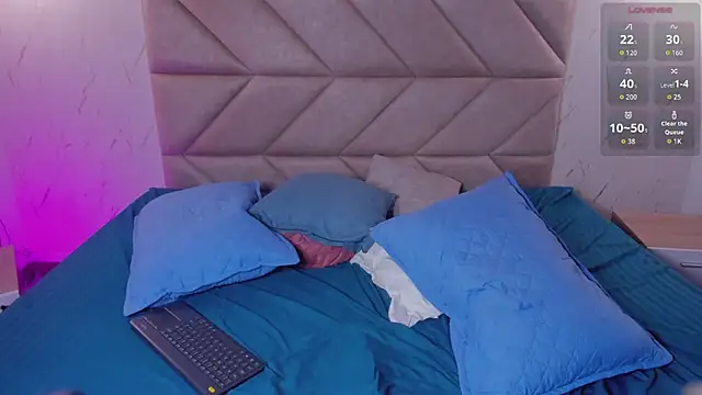 LindsayJohans live cam preview