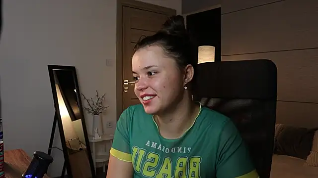Laraaa_Loom