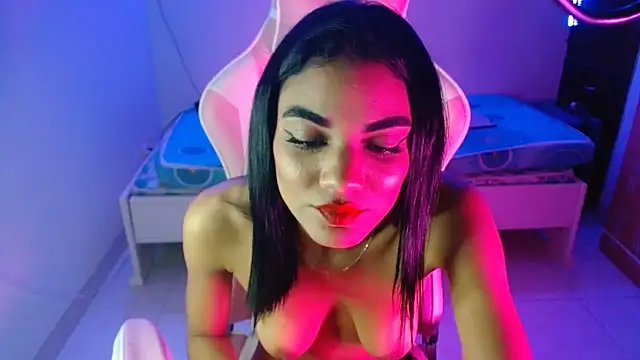 Raya_velvet