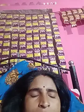 kumari_hot