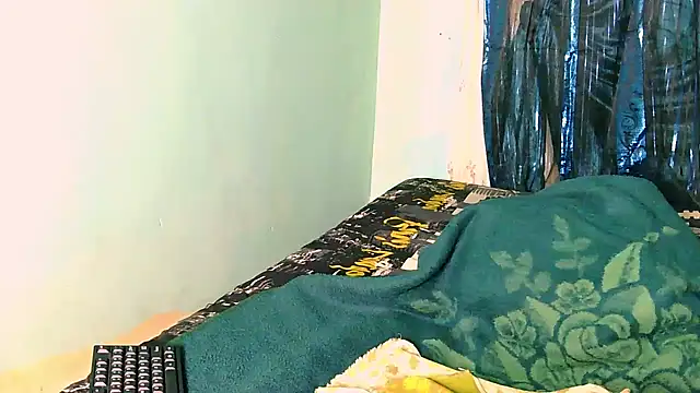 Fuckable_Nasty_MILF live cam on StripChat