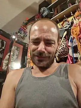 DaddyAndSplashQueen live cam on StripChat