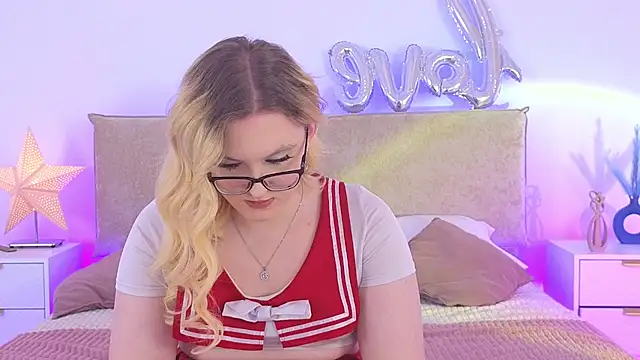 Jules_night live cam preview