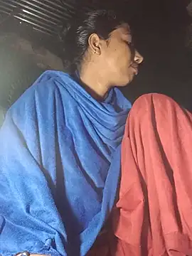 Pinki_thakur_1