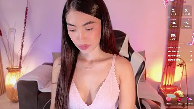 MeganHanson live cam on StripChat