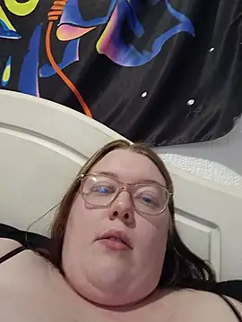 Sexycurvyemilyy