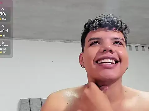 Axel_F00