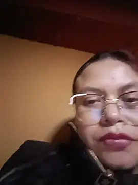 Mily_love11 live cam preview