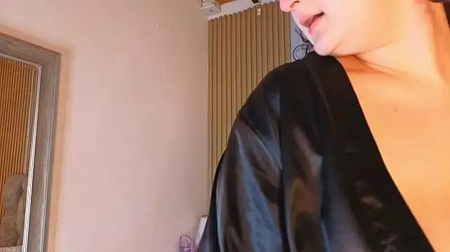 zoe_moon__ webcam