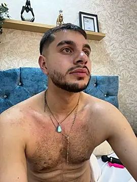 AmadeoWild live sex cam
