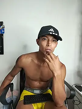 Demiansteven444 live sex cam