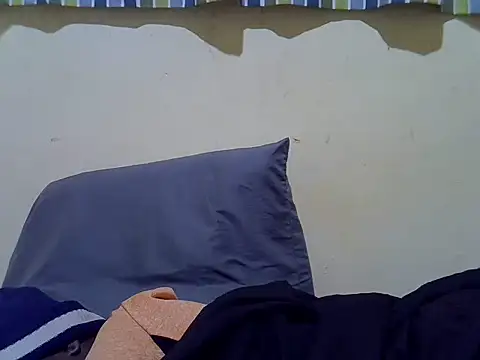 FINE-MELANY live cam on StripChat
