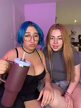 Chloee_breasts