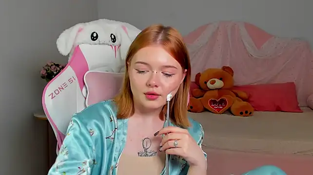 ElinaVale webcam