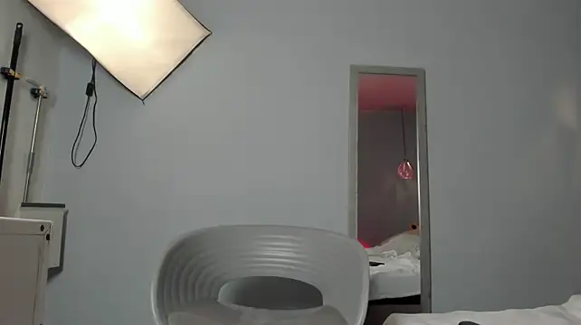 axel_nocturne live cam on StripChat