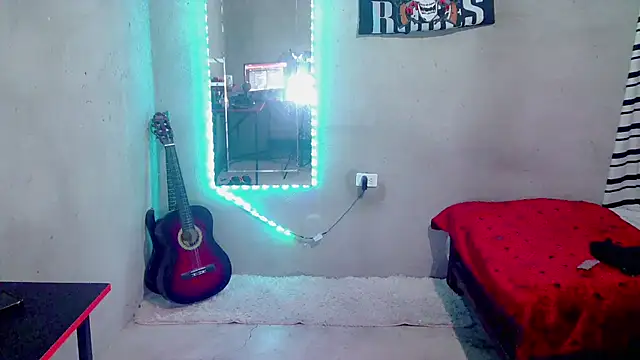 Atom_Hot