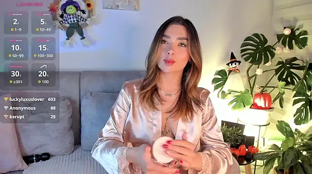 AlleCollins live cam on StripChat