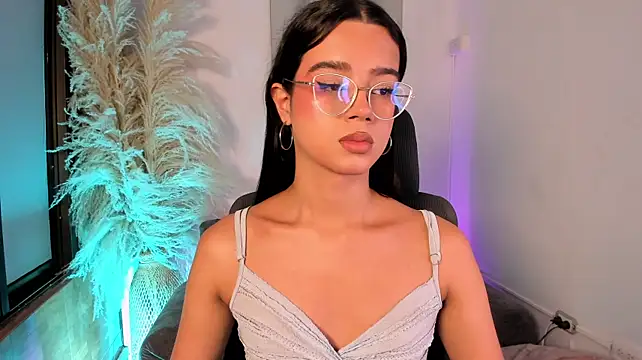 VictoriaMonroee_