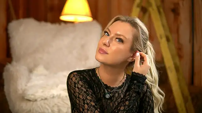 AnnastasiaMills