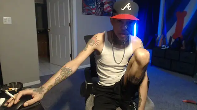 Michigan9000 live cam on StripChat